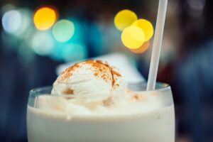 夜間にミルクを作るためのポット温度はどのくらいが適切ですか？