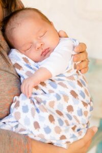 ポンチョ型授乳ケープの使い方と選び方は？