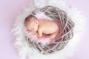 赤ちゃんの発熱時に冷却シートはいつから使用できるの？