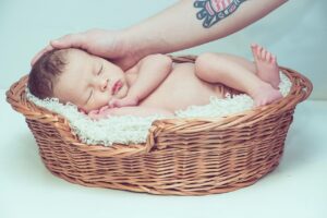 赤ちゃんの前向き抱っこのやり方はどうすればいい？