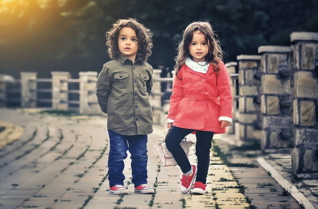 待ち時間に子供がぐずる対策としてバッグの中身は何が必要？