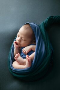 赤ちゃんが寝る時に手足が冷たいのは大丈夫か？